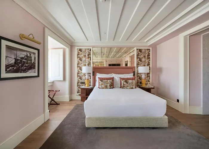 Palácio Ludovice Wine Experience Hotel Lisbona